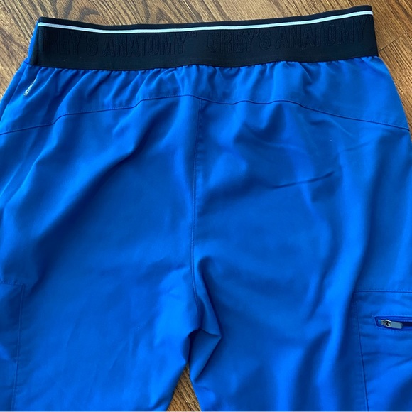 Grey’s Anatomy Royal Blue Scrub Set Top and Bottoms Size Small - Picture 3 of 4
